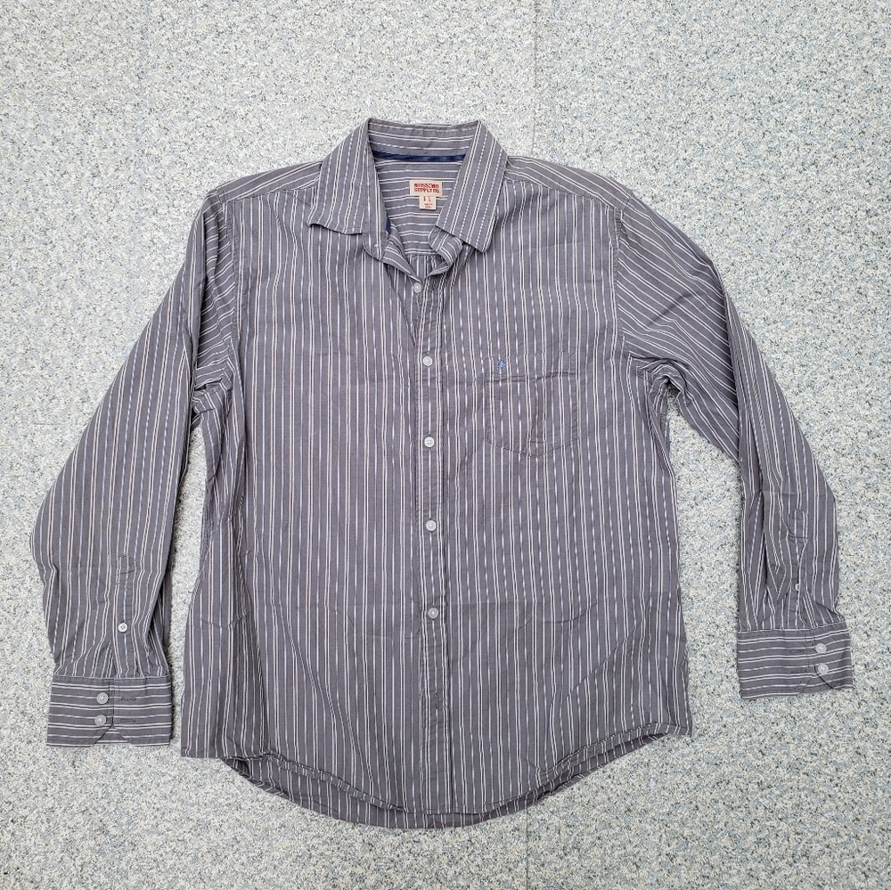 Mossimo Supply CO Large Grey Button Up Shirt
